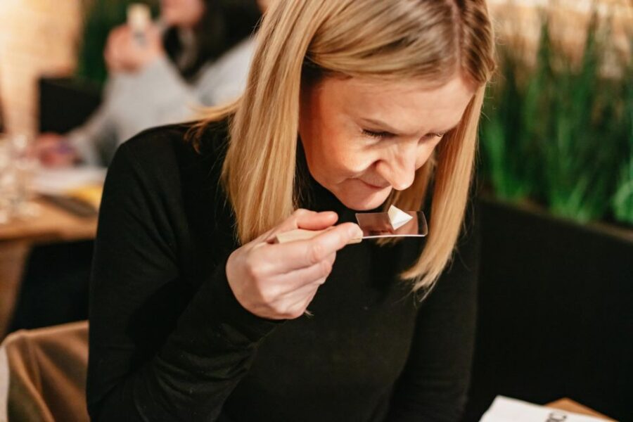 Amsterdam: Dutch Cheese Tasting Experience With Wine