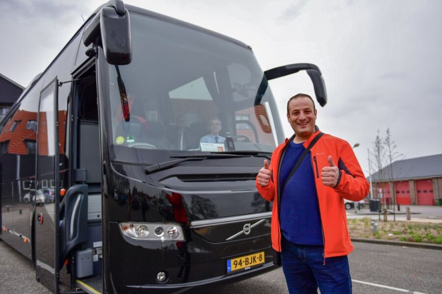 Amsterdam: Giethoorn and Zaanse Schans Windmills Day Tour - Tour Overview and Details