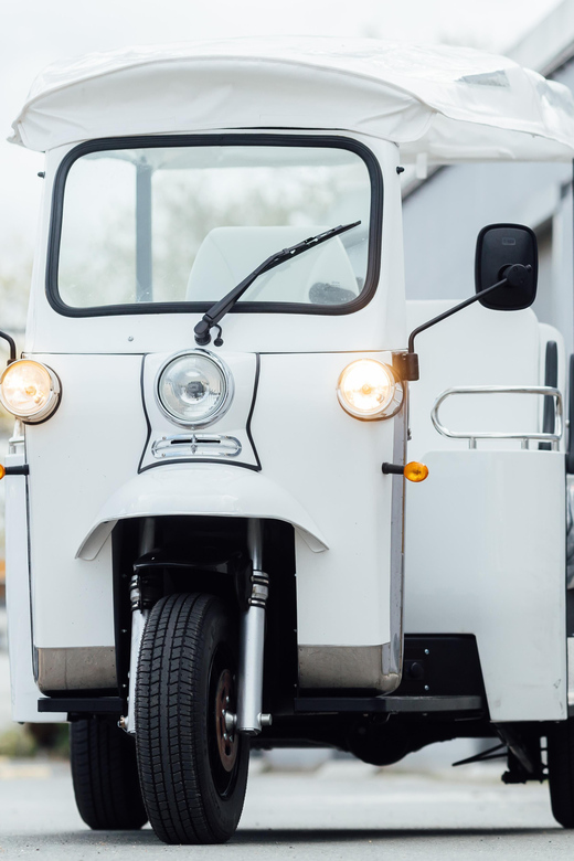 Angers: Ride in the Doutre in an Electric Tuk Tuk - Overview of the Experience