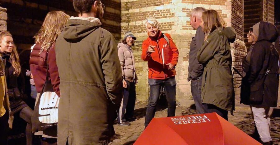 Antwerp: 2-Hour Dark Side of Antwerp Private Evening Tour