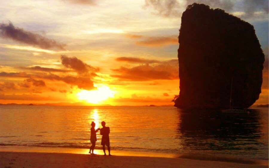 Aonang: 4 Island Tour, Snorkeling,Sunset & Glowing Planktron