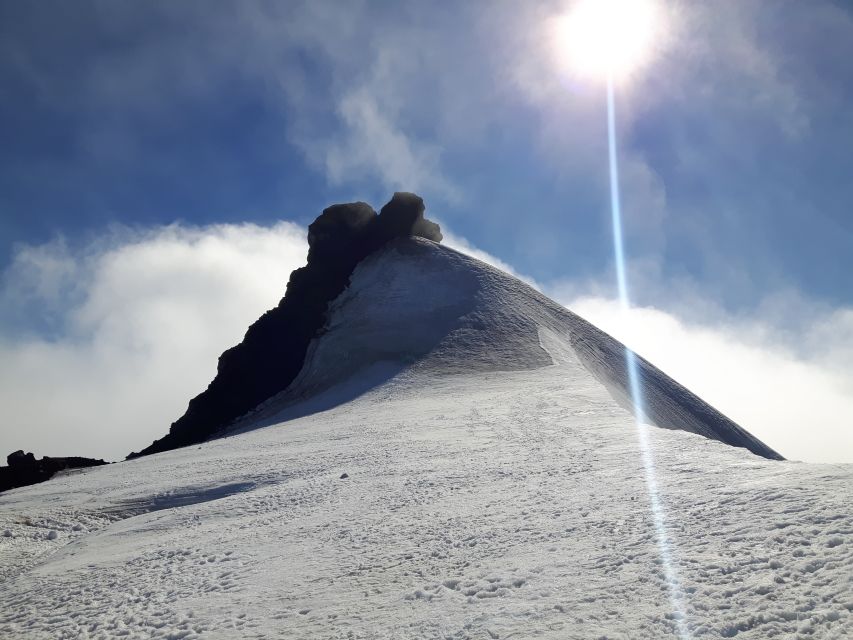 Arnarstapi: Snæfellsjökull Glacier and Volcano Hike