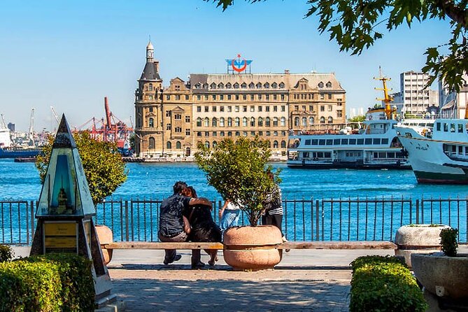 Asian Side of Istanbul: Uskudar and Kadikoy Full Day Tour - Itinerary Highlights