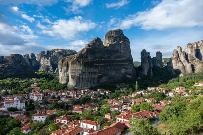 Athens: Meteora Day Trip With Audio Guide and Lunch Option
