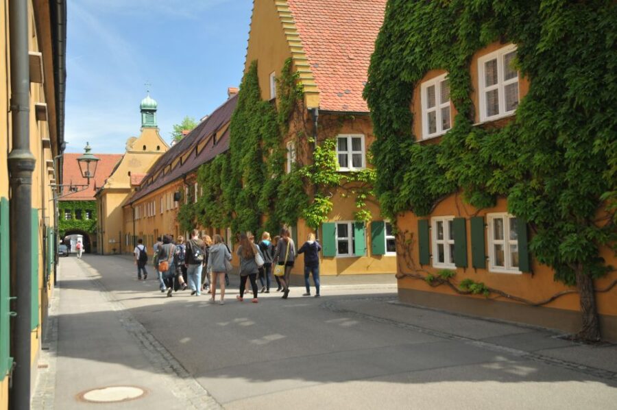 Augsburg: Walking Tour With Fuggerei and Golden Hall Entry