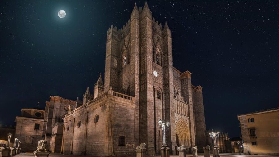 Avila: Cathedral Entry Ticket With Audio Guide