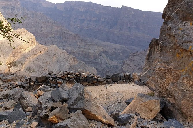 Balcony Walk at Jebal Shams + Authentic Omani Lunch