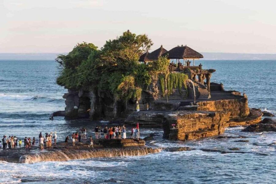 Bali: Bedugul Bliss Lake Beratan, Tanah Lot, and Jatiluwih