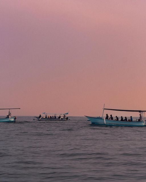 Bali Lovina Dolphin Tour & Watching Sunrise