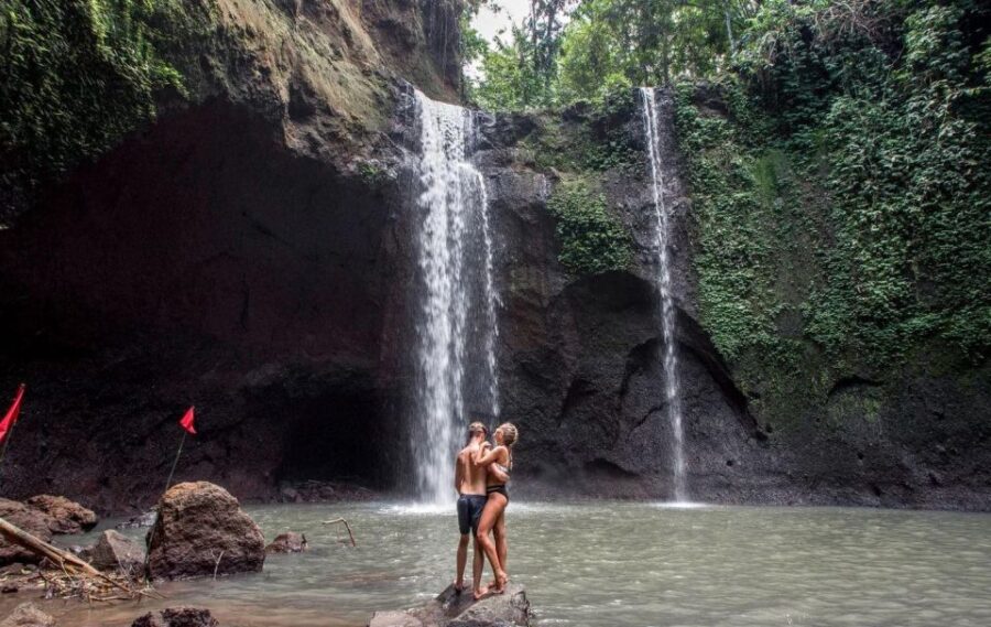 Bali: Tirta Empul, Tibumana Waterfall & Penglipuran Village - Tour Overview