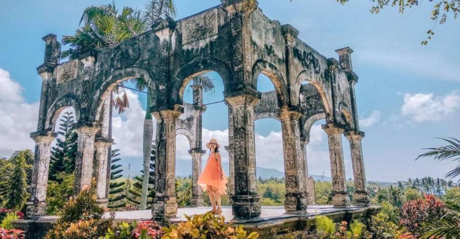 Bali: Ujung Water Palace, Candidasa and Sidemen Village Tour