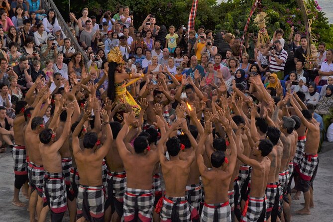 Balis Best Sunset: Uluwatu Kecak Dance & Dinner Jimbaran Beach
