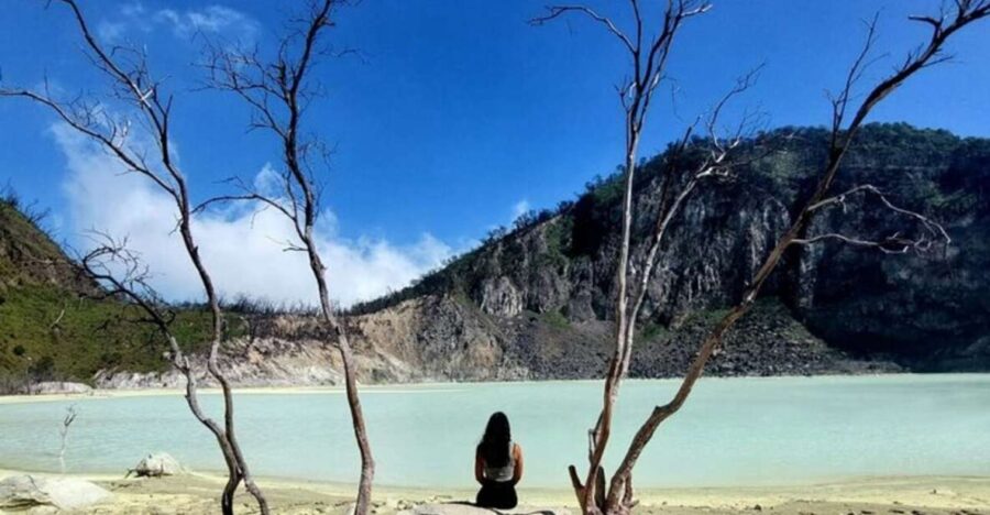 Bandung Private Tour Guide Sightseeing (Costum Tour)