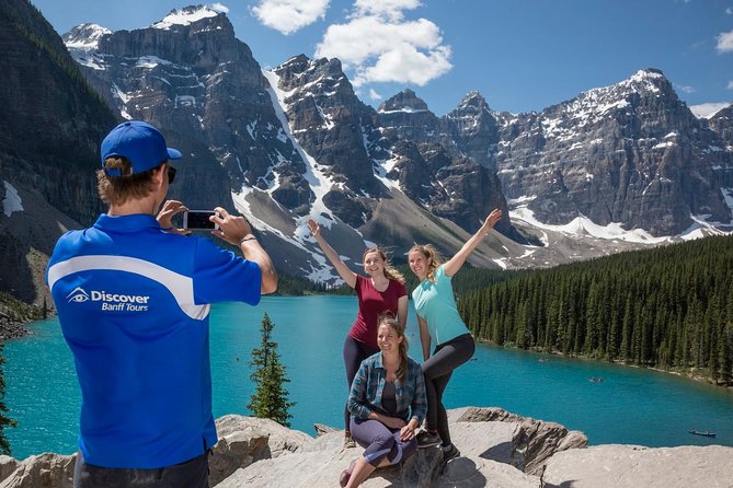 Banff National Park Tour With Lake Louise and Moraine Lake