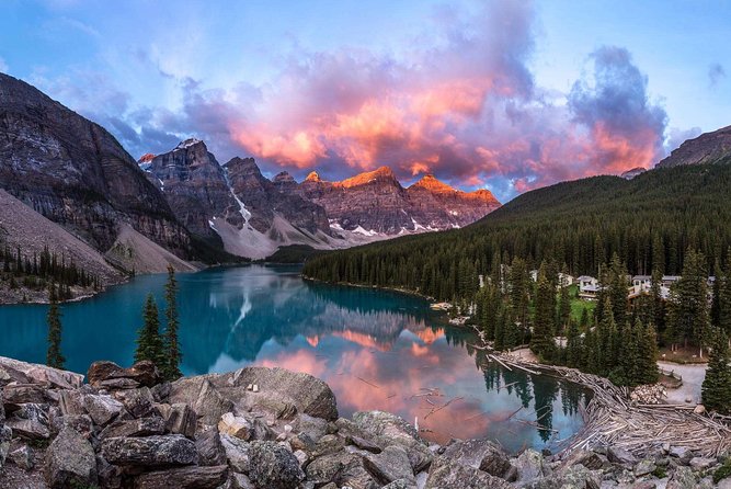 Banff, Yoho & Columbia Icefield Tour From Calgary 4-Days Tour