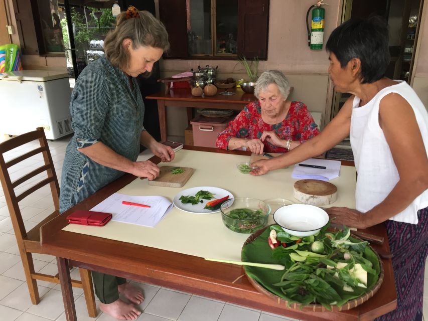 Bangkok: 2-Day Thai Cooking Class in a Teak House