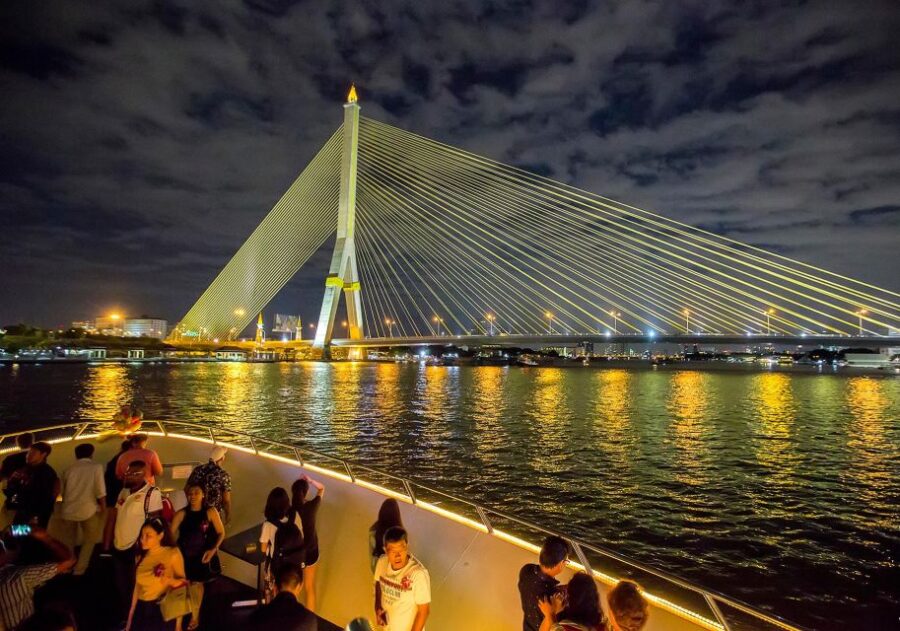 Bangkok: Chao Phraya Princess Dinner Cruise Ticket - Overview and Experience