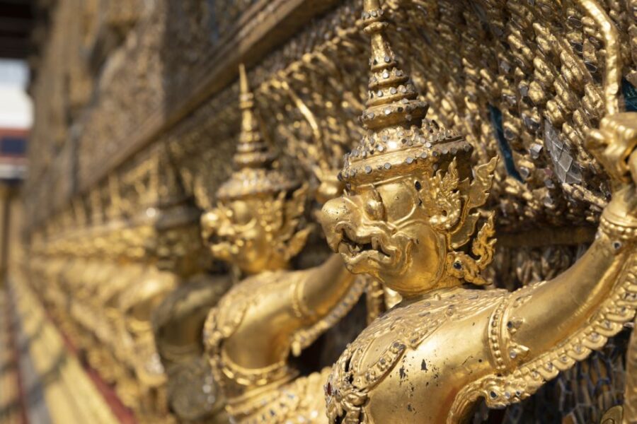 Bangkok: Grand Palace, Wat Pho, & Delicious Mango Dessert - Tour Overview