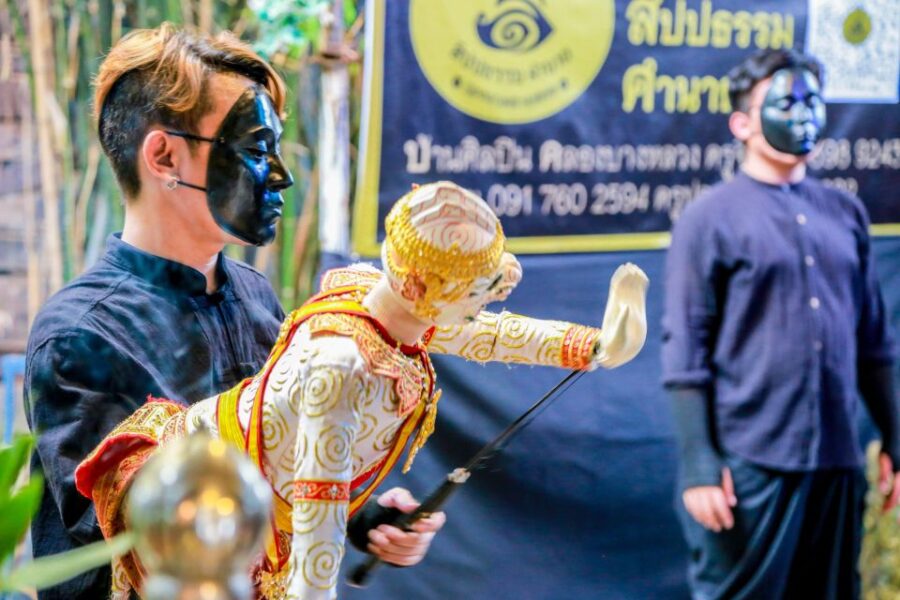 Bangkok'S Past With Local Taste Tour by Bike & Boat