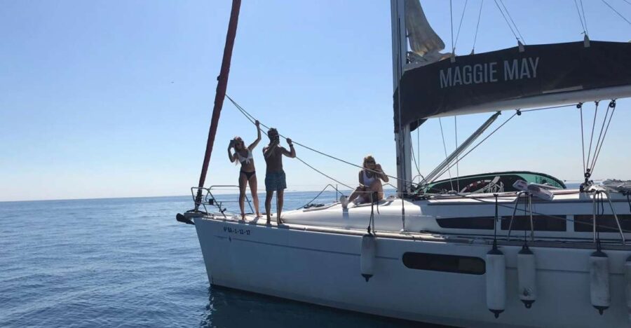 Barcelona: 2-Hour Sailboat Tour With Paddle Boarding