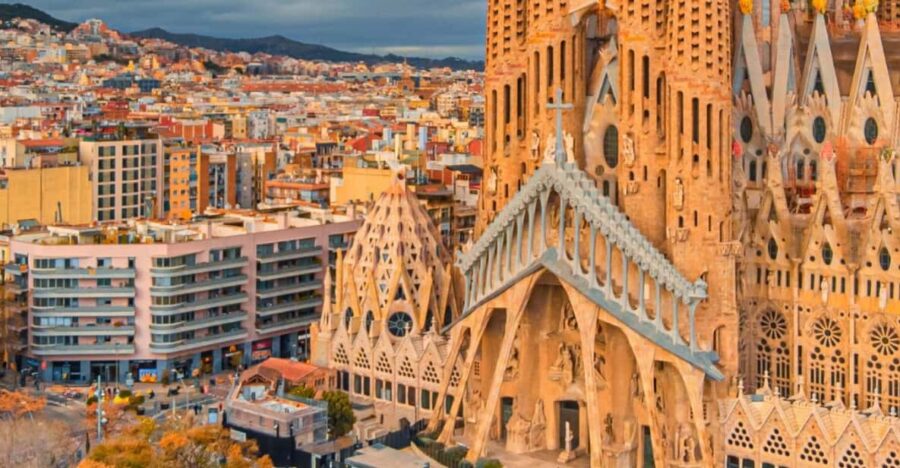 Barcelona: Architecture & Art Nouveau Audio Tour - Tour Overview and Pricing