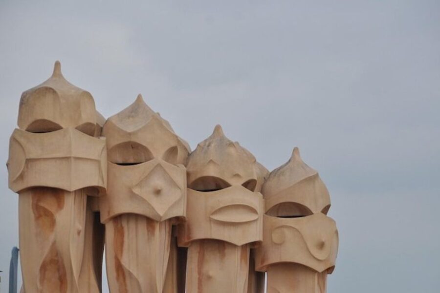 Barcelona: Casa Battló, La Pedrera, & Chocolate Tasting Tour - Architectural Masterpieces of Gaudi