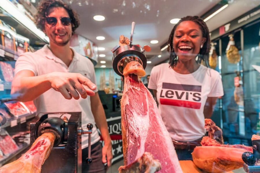 Barcelona Guided Tour by Vespa & Jamón Premium Tasting