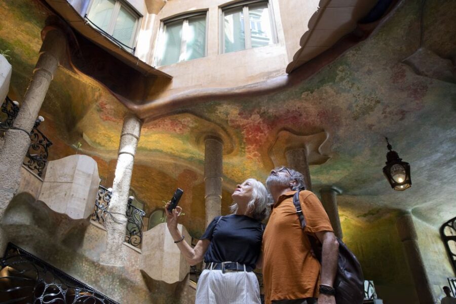 Barcelona: La Pedrera Sunrise Guided Tour - Tour Overview