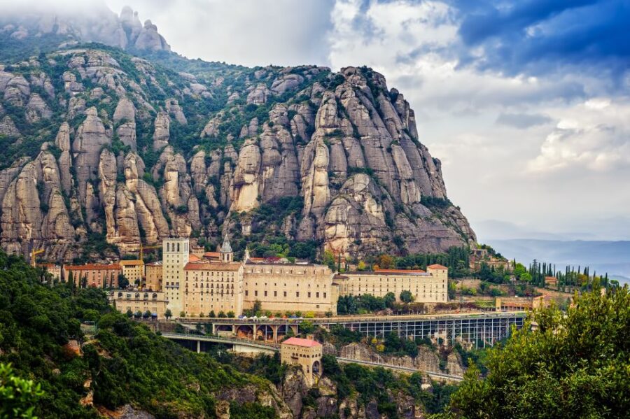 Barcelona: Montserrat Tour With Lunch & Wine Tasting Option