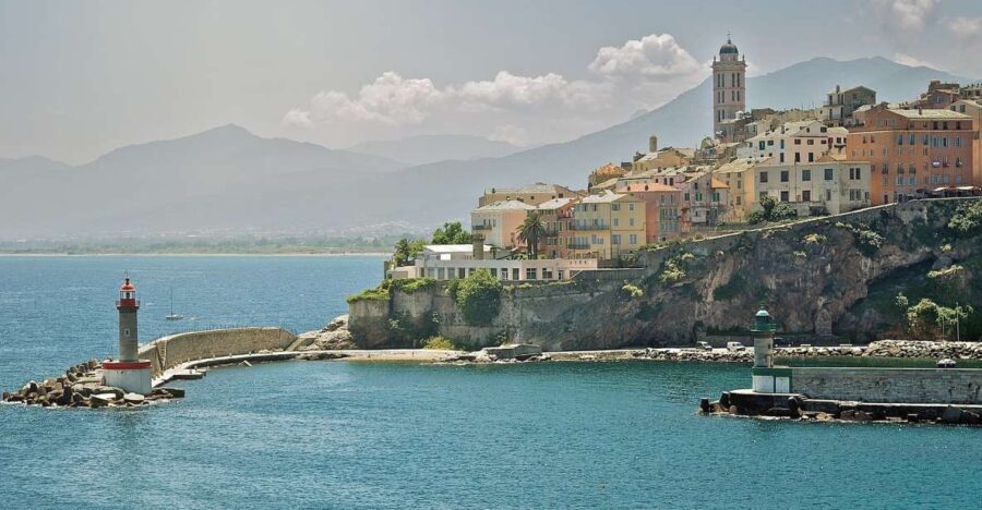 Bastia: Outdoor City Game for Birthday Mission