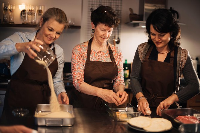 Bavarian Schnitzel Cooking Class in Oberaudorf Farmhouse