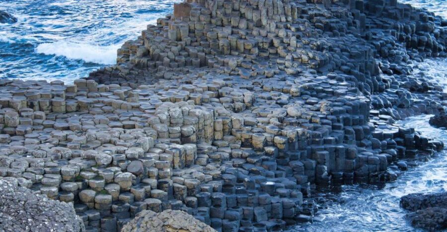 Belfast & Giants Causeway: 2-Day Rail Tour From Dublin