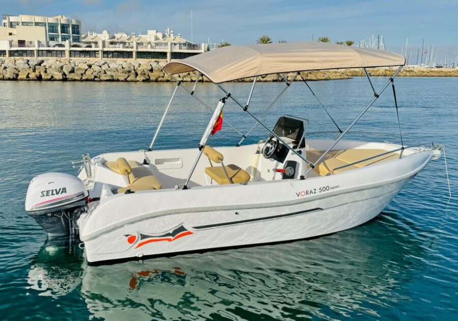 Benalmádena: Costa Del Sol License-Free Boat Rental