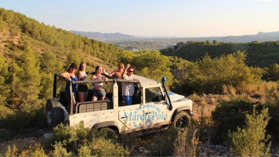 Benidorm: Aitana Mountains Guided Half-Day Jeep Trip