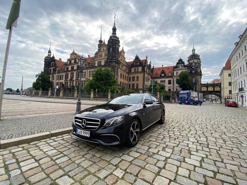 Berlin: Airport Transfer Limousine Services