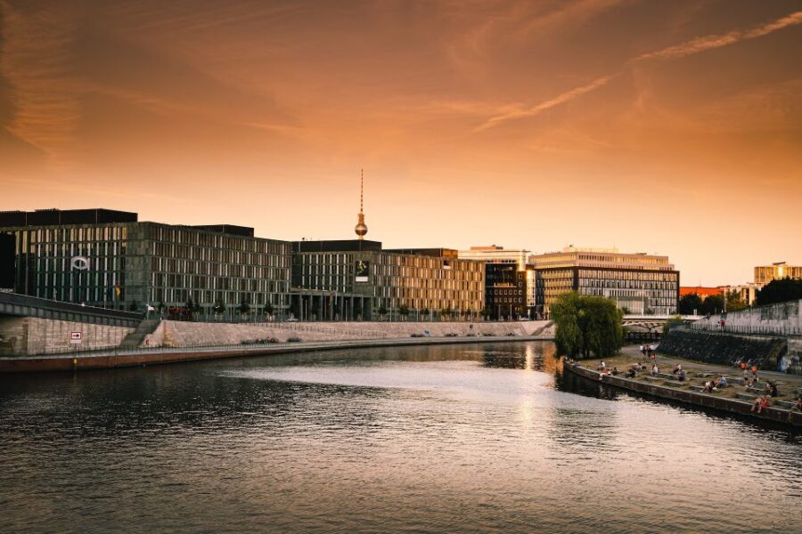 Berlin Architecture Along the River Spree - Tour Overview