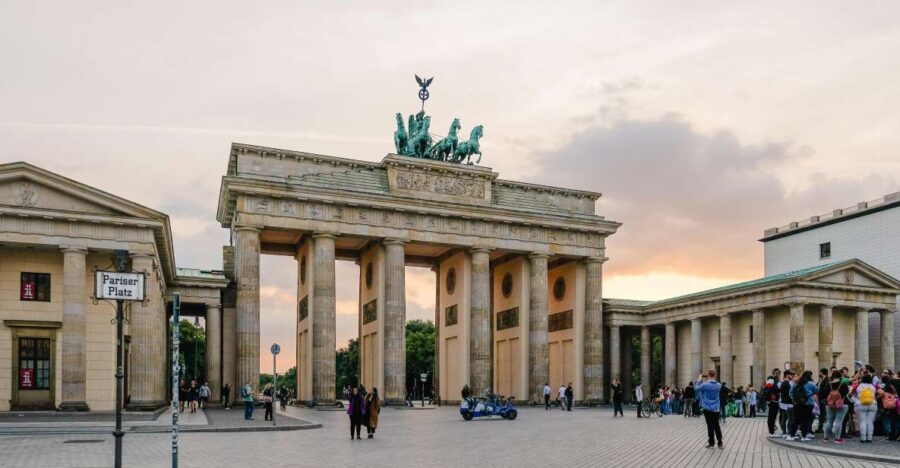 Berlin : Bachelor Party Outdoor Smartphone Game