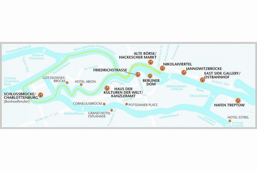 Berlin: Boat Tour Along the River Spree
