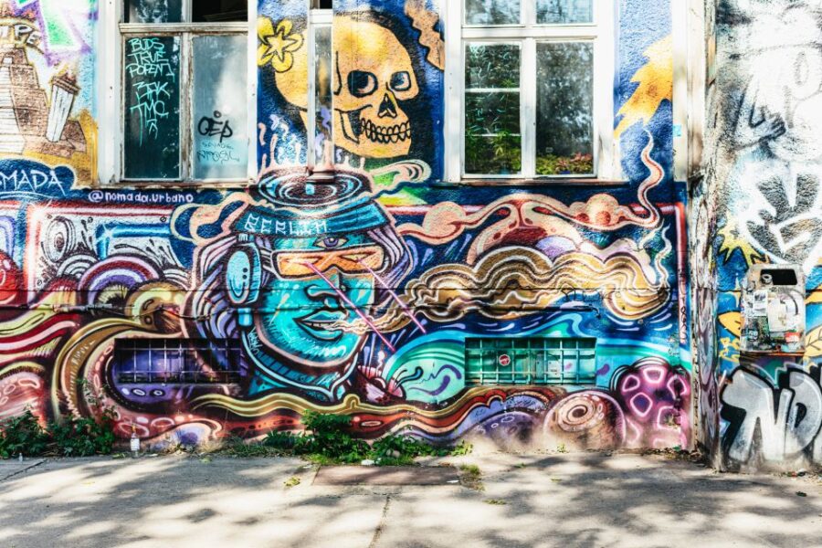 Berlin: City Street Art Guided Walking Tour - Tour Overview