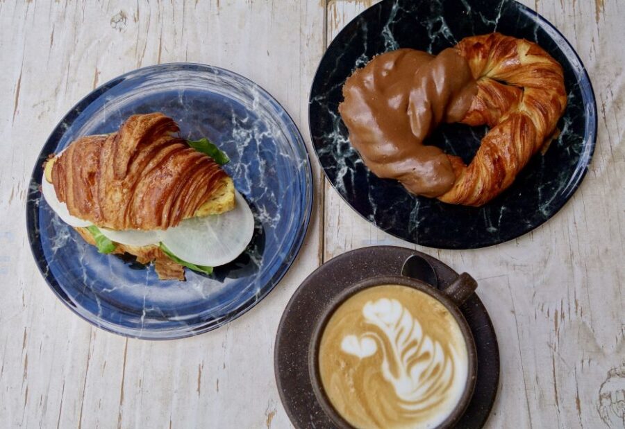 Berlin: Gourmet Food & Cultural Walking Tour