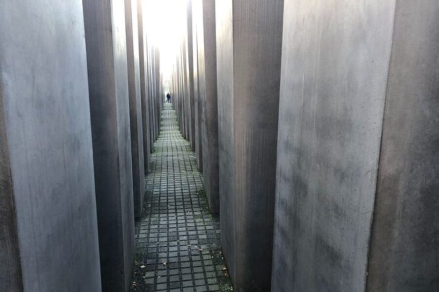 Berlin: Memorials and Monuments Smartphone Audio Tour - Tour Overview