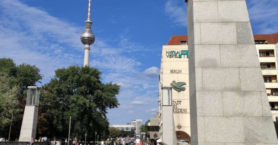Berlin: Museum Island Guided Walking Tour