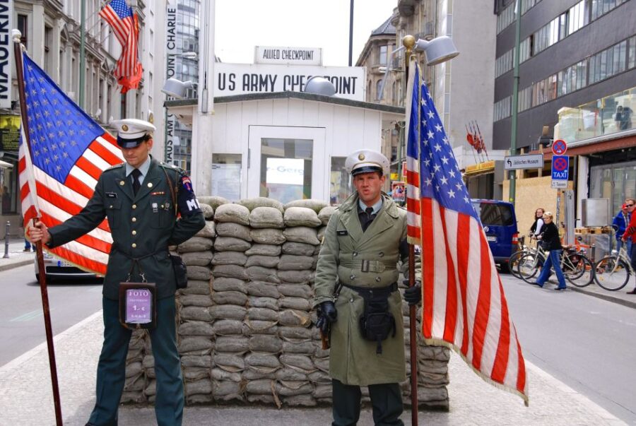 Berlin Wall & Cold War: Personal Life Stories Private Tour
