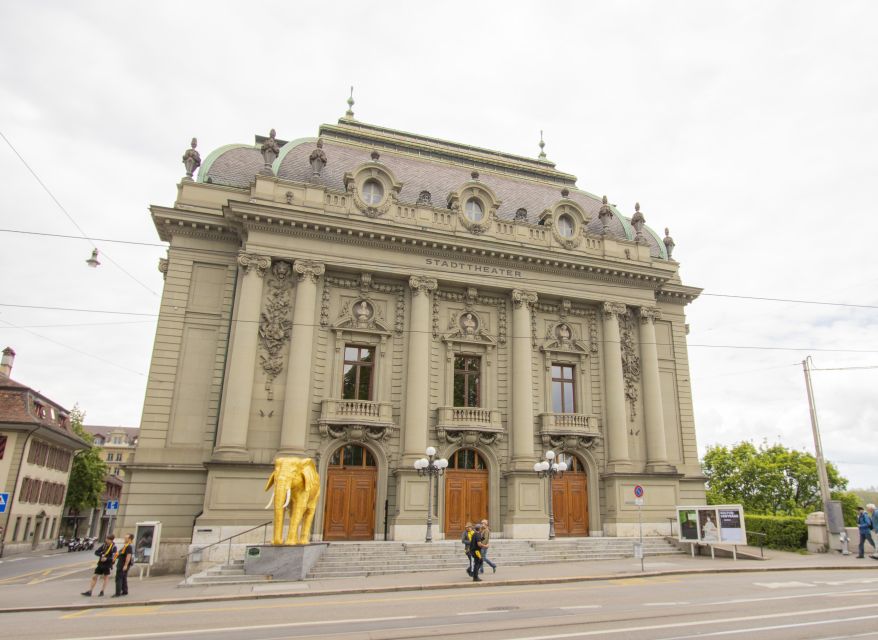 Bern: Private Exclusive History Tour With a Local Expert