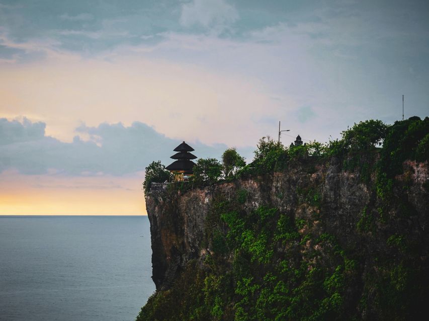 Best of Uluwatu Sunset, Kecak Dance With Dinner in Jimbaran