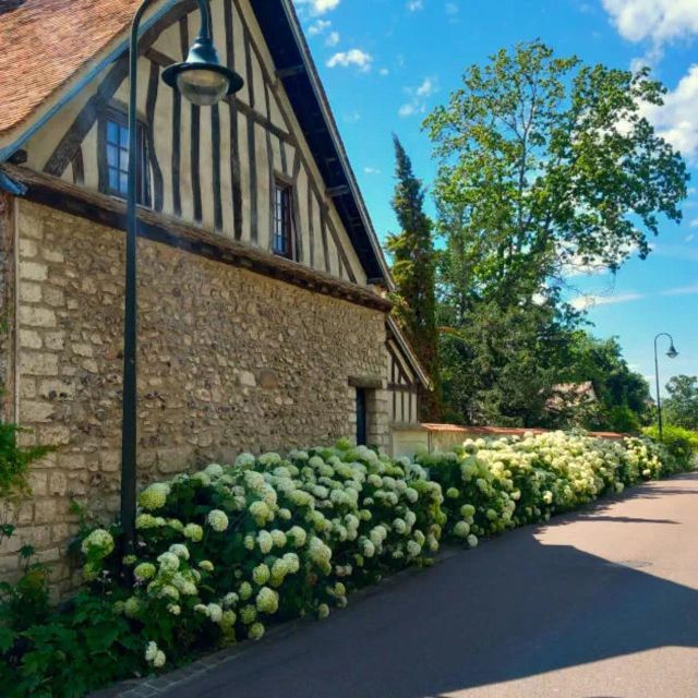 Bike Tour From Vernon to Giverny With Local Guide