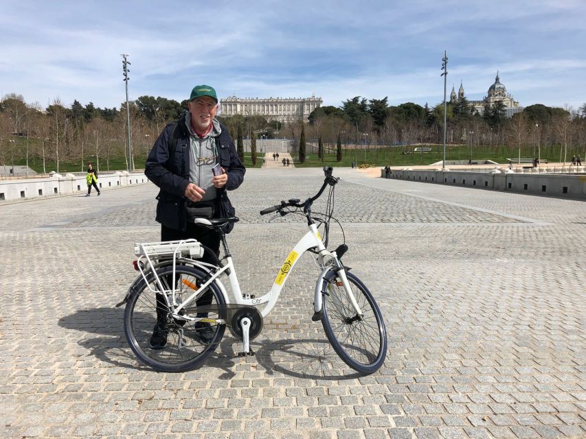 Bike Tour Through Madrid Río and Casa De Campo