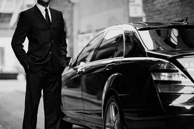 Bilbao Airport Private Arrival Transfer to Various Cities