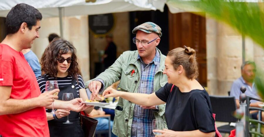 Bilbao: Pintxos and Wine Tasting Tour With Local Guide - Tour Highlights