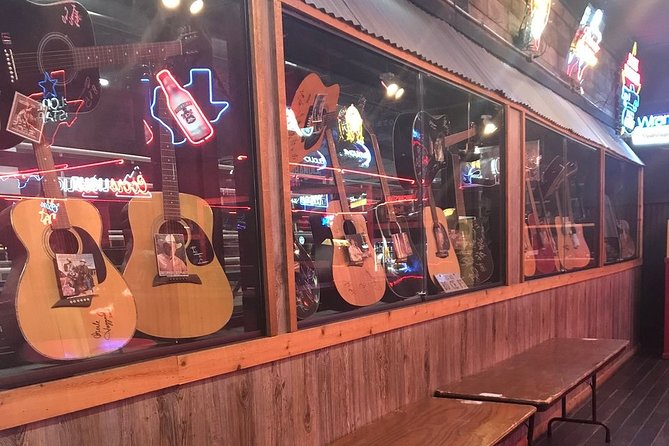 Billy Bobs Texas Honky Tonk Dinner and Photo Package